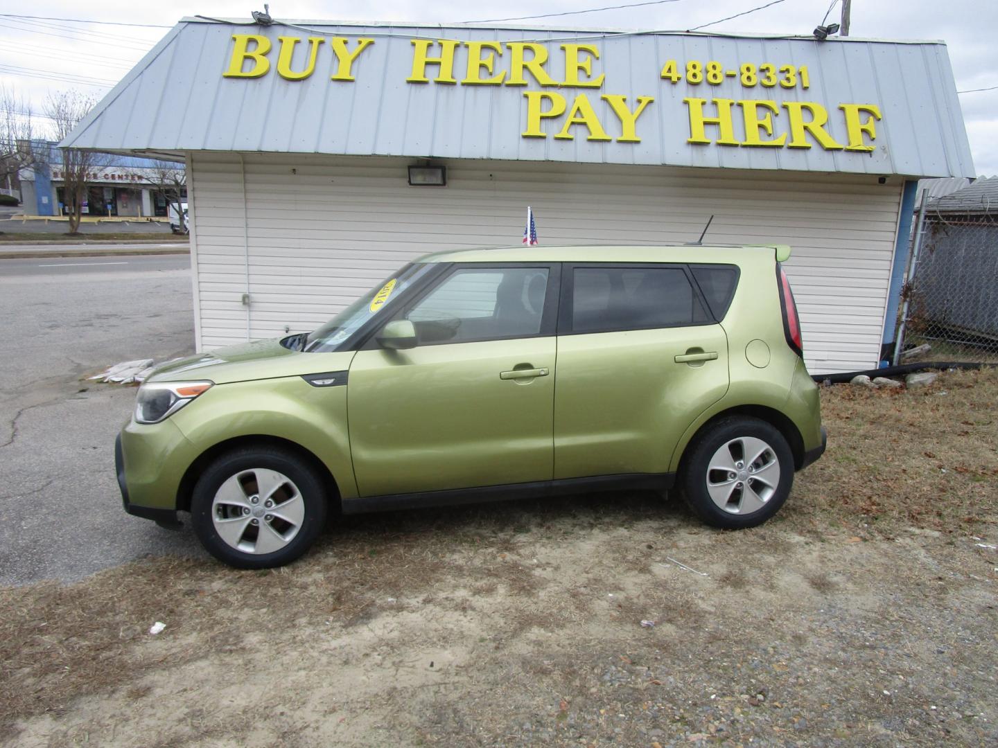 2014 Green Kia Soul (KNDJN2A25E7) , located at 2553 Airline Blvd, Portsmouth, VA, 23701, (757) 488-8331, 36.813889, -76.357597 - **VEHICLE TERMS*** Down Payment: $499 Weekly Payment: $100 APR: 23.9% Repayment Terms: 42 Months ***CALL ELIZABETH SMITH - DIRECTOR OF MARKETING @ 757-488-8331 TO SCHEDULE YOUR APPOINTMENT TODAY AND GET PRE-APPROVED RIGHT OVER THE PHONE*** - Photo#0